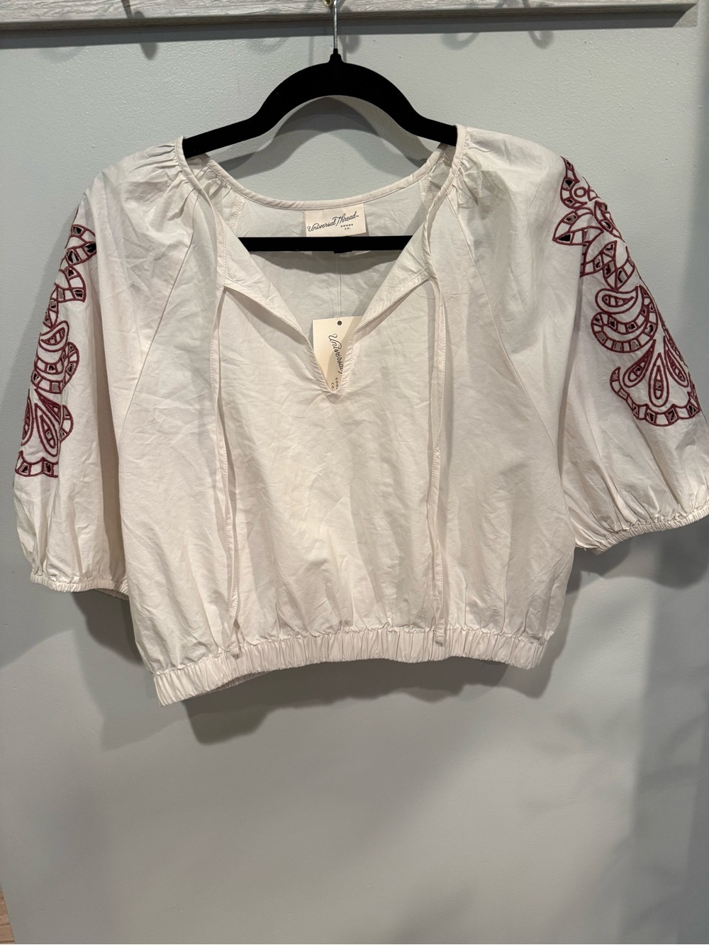 Universal Thread White Cotton Peasant Top with Embroidery